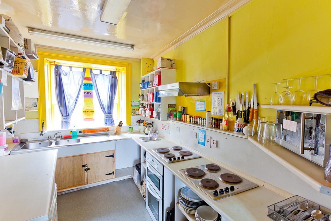 Inverness Student Hotel エクステリア 写真