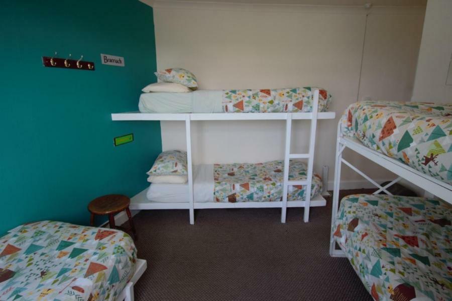 Inverness Student Hotel エクステリア 写真