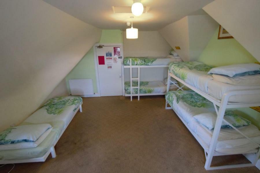 Inverness Student Hotel エクステリア 写真